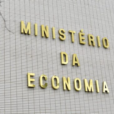 Retorna prova de vida anual dos aposentados e pensionista