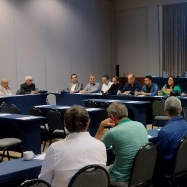 Encontro nacional aduaneiro inicia com análise de conjuntura e síntese de documentos