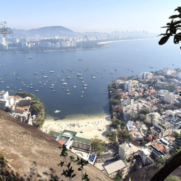 Passeio ao Morro da Urca marca reencontro de filiados com a bela paisagem do Rio